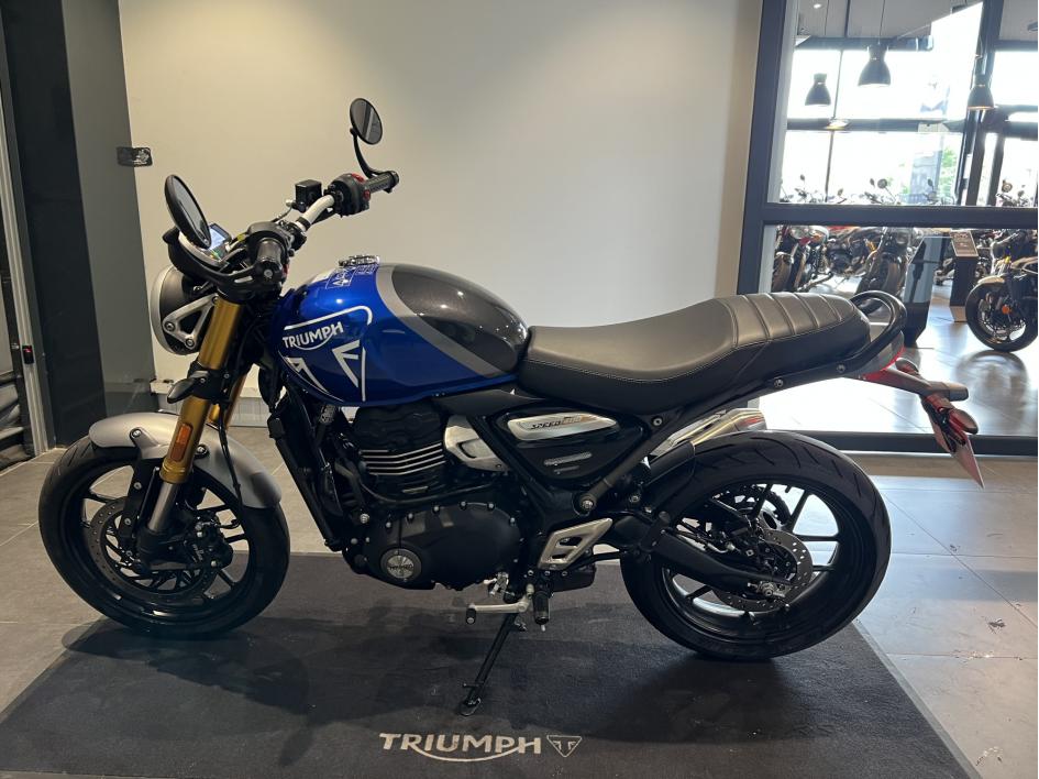 TRIUMPH SPEED 400