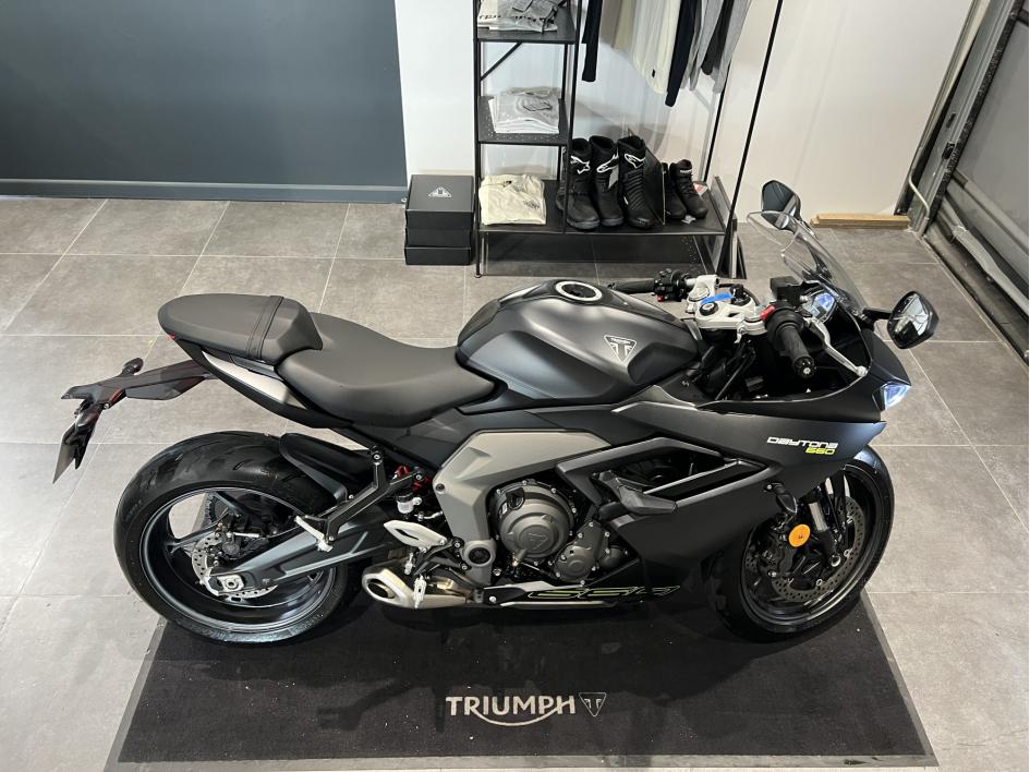TRIUMPH DAYTONA 660 - A2 (DÉBRIDABLE A2)