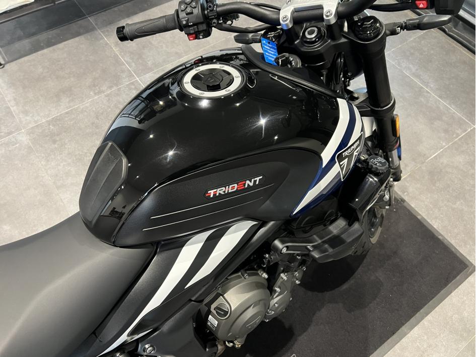 TRIUMPH TRIDENT 660 - A2