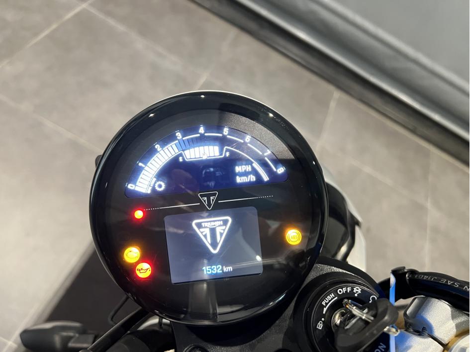 TRIUMPH SPEED TWIN 1200 RS