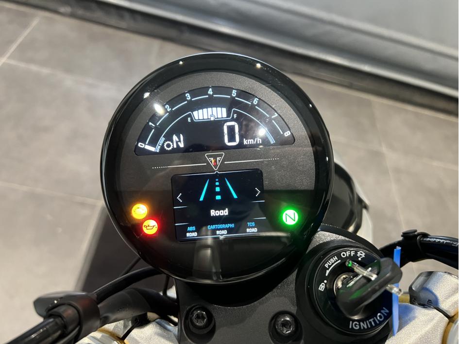 TRIUMPH SPEED TWIN 1200 RS