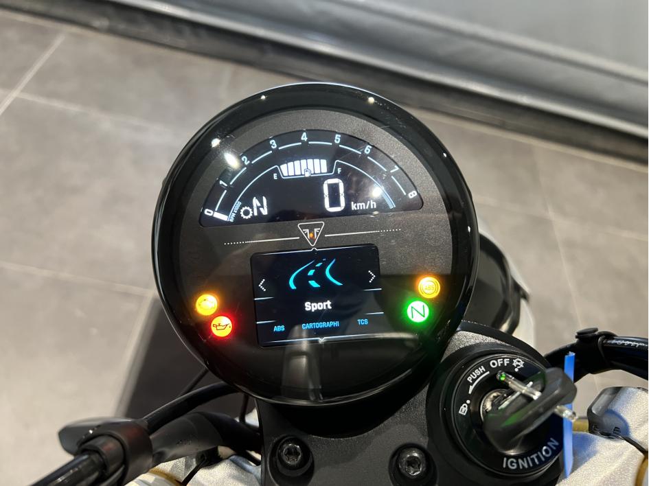 TRIUMPH SPEED TWIN 1200 RS