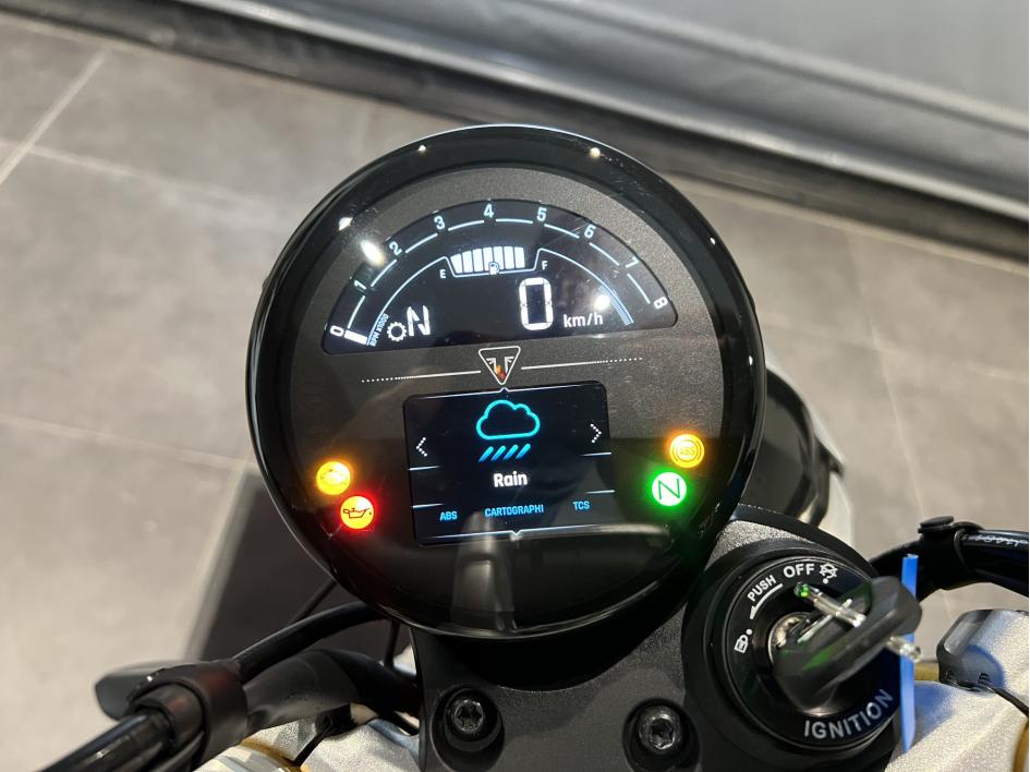 TRIUMPH SPEED TWIN 1200 RS