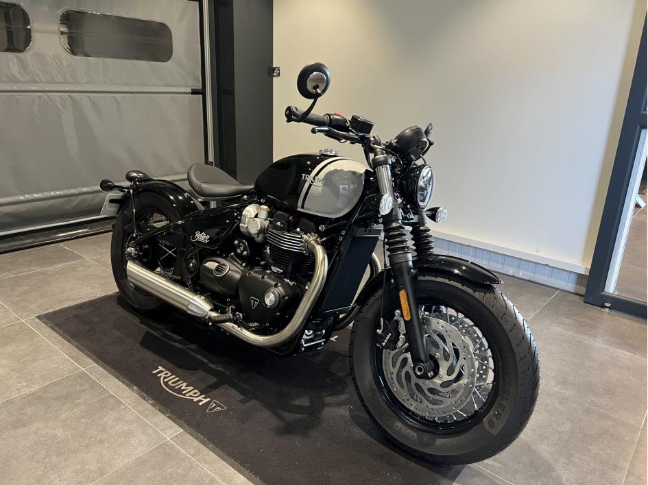 TRIUMPH Bonneville Bobber 1200