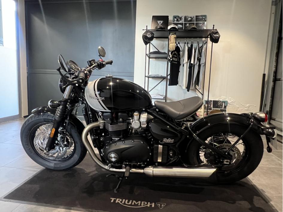 TRIUMPH Bonneville Bobber 1200