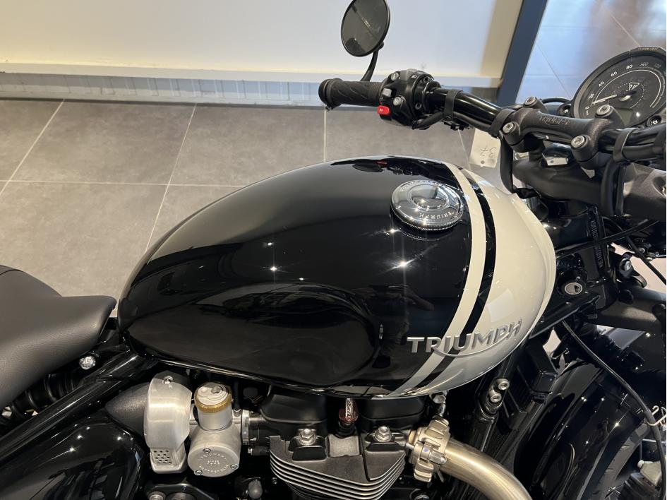TRIUMPH Bonneville Bobber 1200