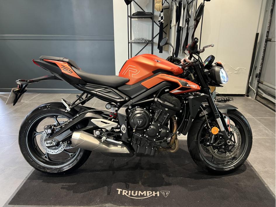 TRIUMPH STREET TRIPLE 765 R A2