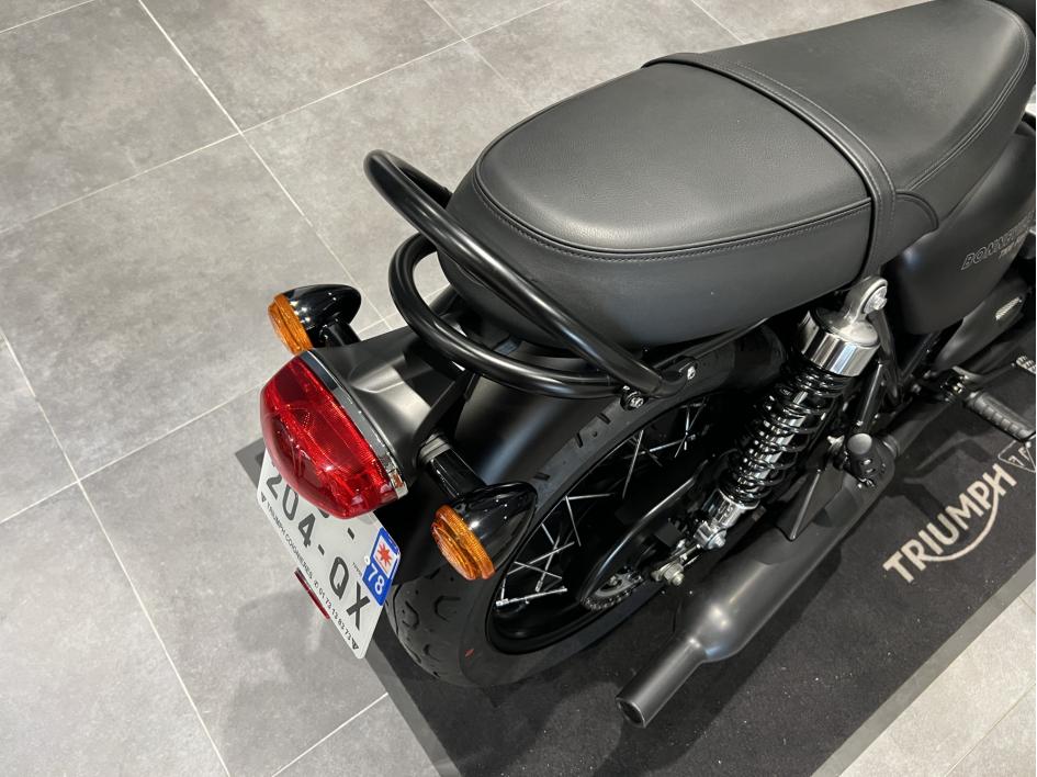 TRIUMPH Bonneville T100 Black - A2