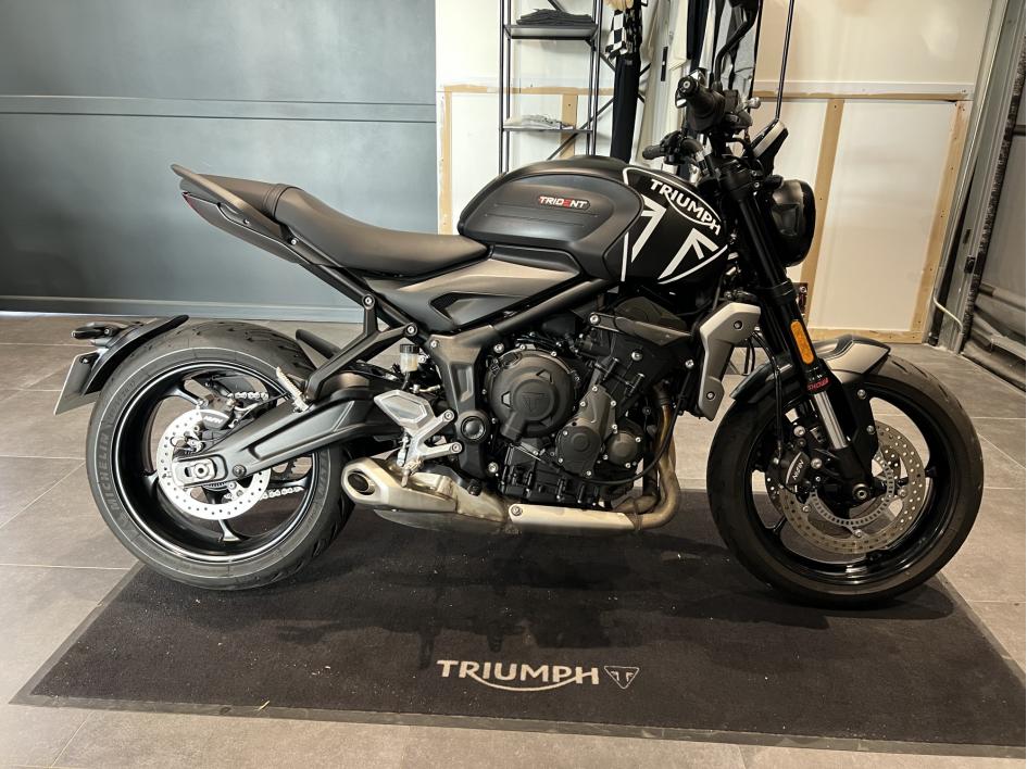 TRIUMPH TRIDENT 660 - A2 