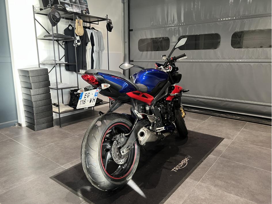 TRIUMPH STREET TRIPLE 675 R