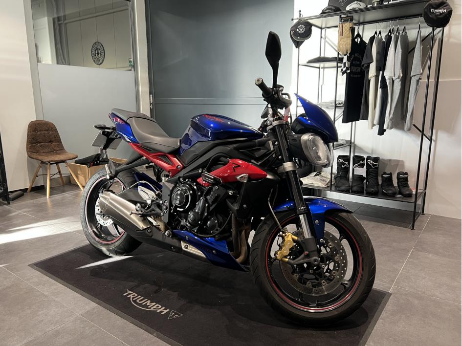 TRIUMPH STREET TRIPLE 675 R