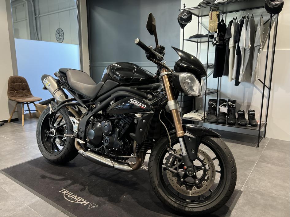 TRIUMPH SPEED TRIPLE 1050